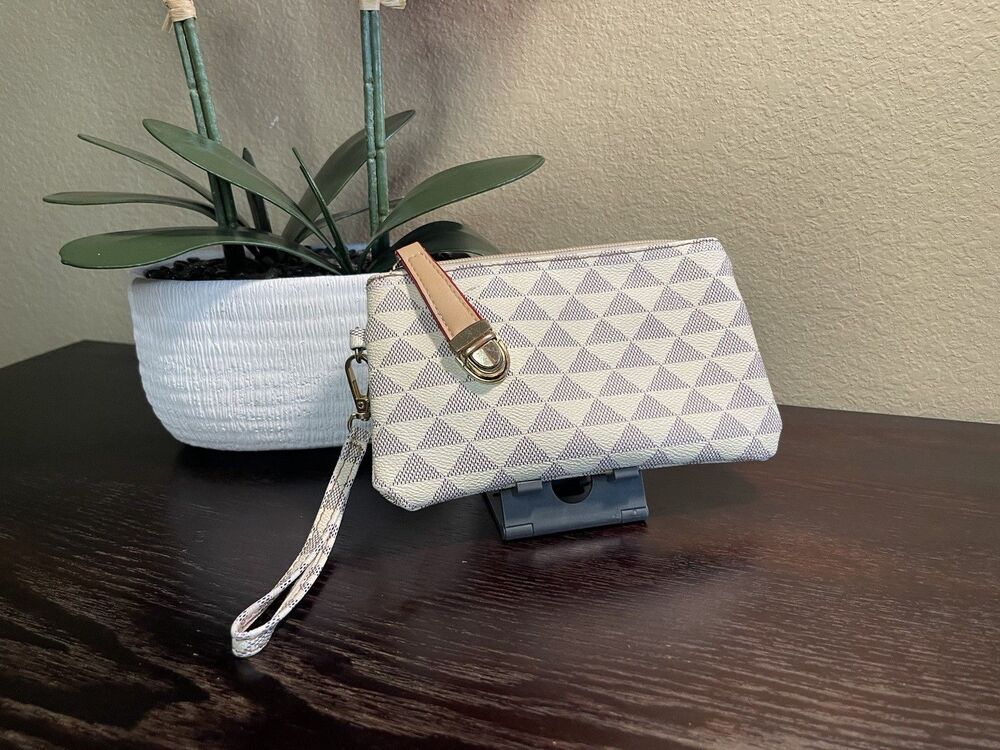 Cream Beige Geometric Pattern Wristlet Pouch Gold Hardware *As Is*